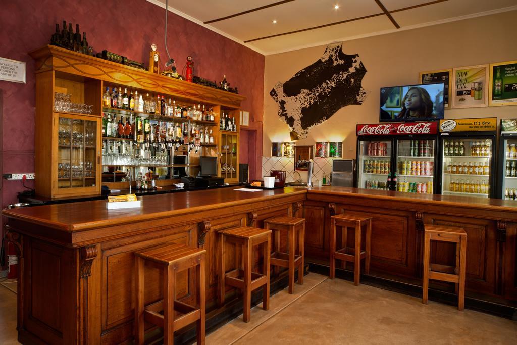 Bahnhof Hotel Aus Bagian luar foto